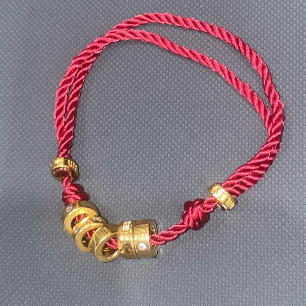 STRING ADJUSTABLE BRACELET